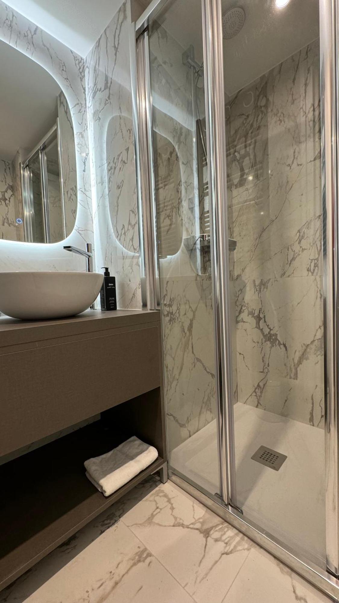 Penthouse Vue Mer Avec Rooftop,Jacuzzi,Et Parking Prive Αντίμπ Εξωτερικό φωτογραφία